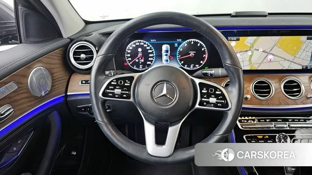 Mercedes-Benz E-Class W213 2020 Серый из Кореи, фото 3