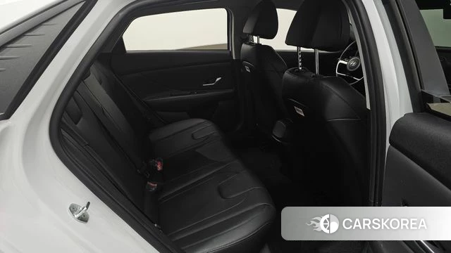 Hyundai Avante (CN7) 2022 Белый из Кореи, фото 3