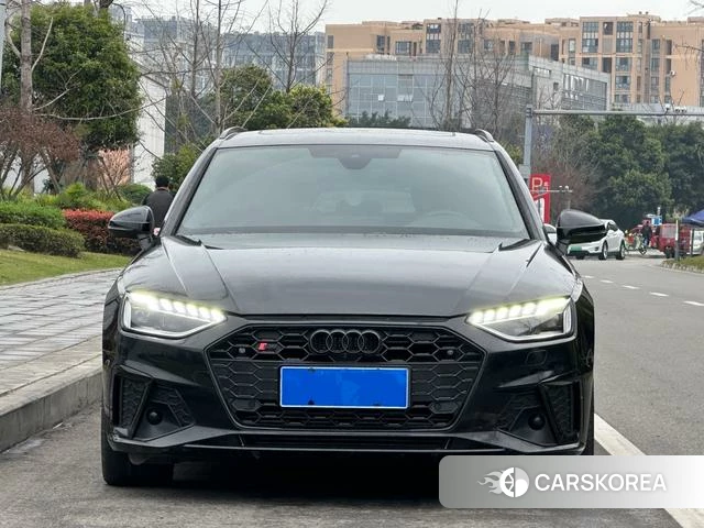 Audi S4 2024 Черный из Китая, фото 3
