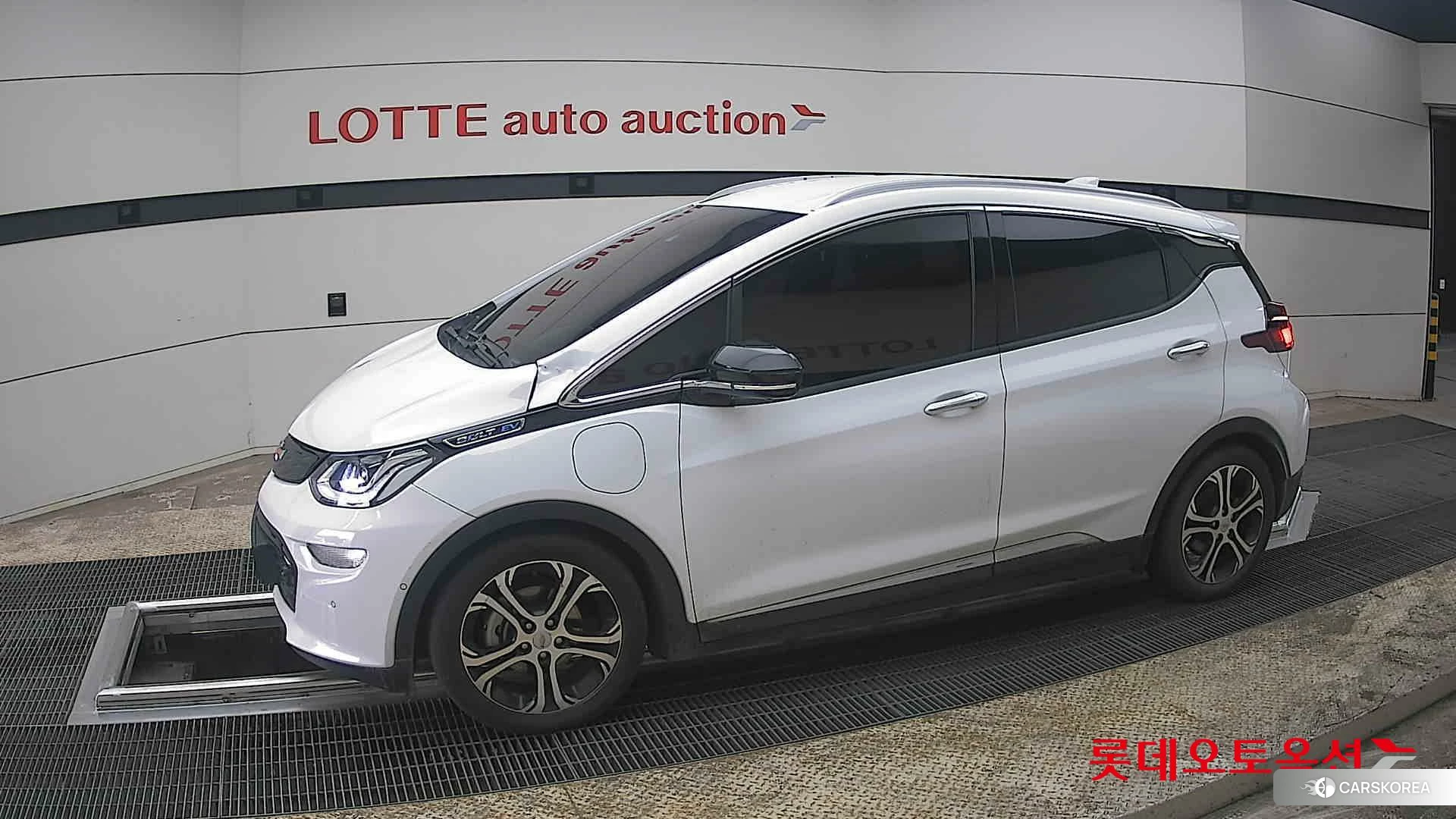 Korea G M Bolt (EV) 2021 Pure White из Кореи, фото 3