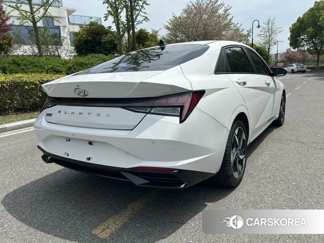 Hyundai Elantra 2021 Белый из Китая, фото 3