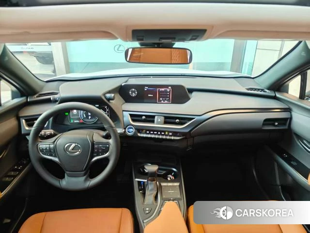 Lexus UX 2022 Белый из Китая, фото 3