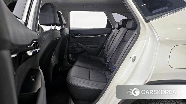 Kia Seltos 2022 Белый из Кореи, фото 3