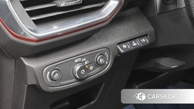 Chevrolet (GM Daewoo) Trailblazer 2022 Черный из Кореи, фото 3