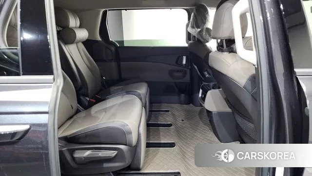 Kia The New Carnival 4th Generation 2025 Серый из Кореи, фото 3