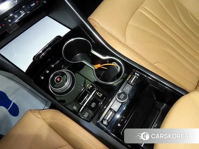 Kia K5 3rd generation 2022 Темно-зеленый из Кореи, фото 3