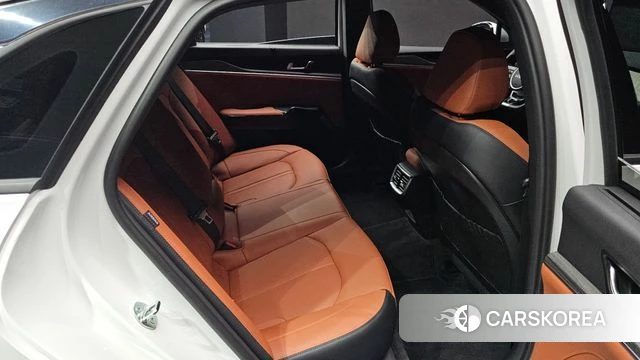 Kia The New K5 3rd generation 2025 Белый из Кореи, фото 3