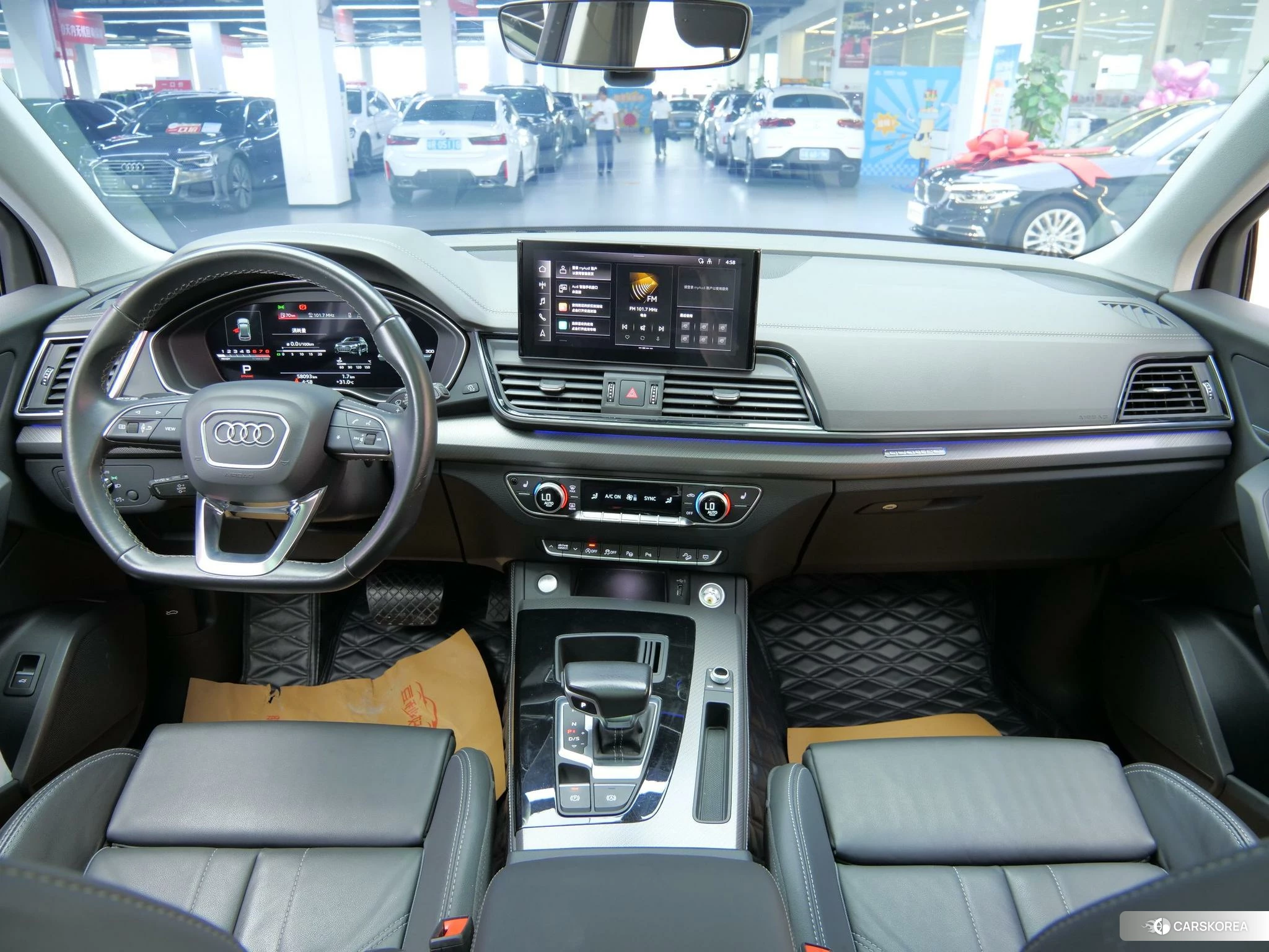 Audi Q5L 2021 Черный из Китая, фото 3