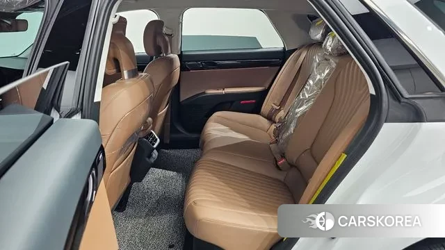 Hyundai Grandeur Hybrid (GN7) 2024 Белый из Кореи, фото 3