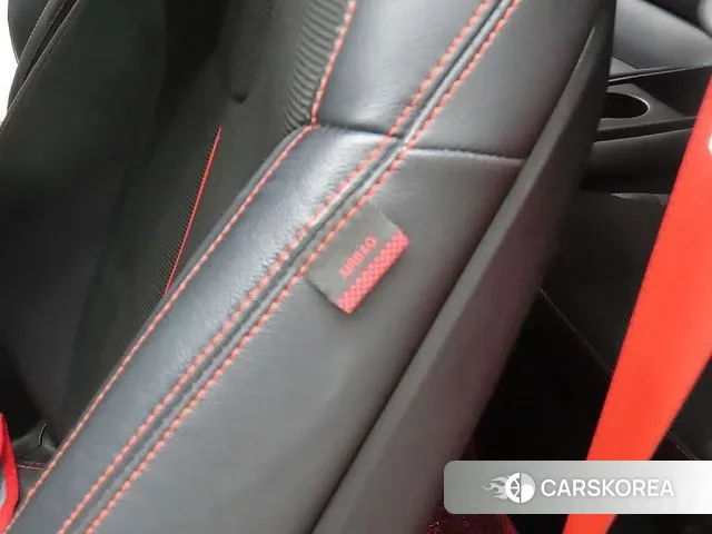 Hyundai Veloster (JS) 2018 Черный двухцветный из Кореи, фото 3