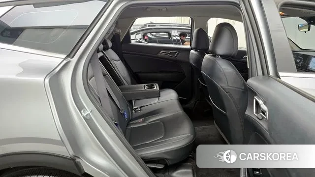 Kia Sportage 5th Generation 2021 Серебристо-серый из Кореи, фото 3