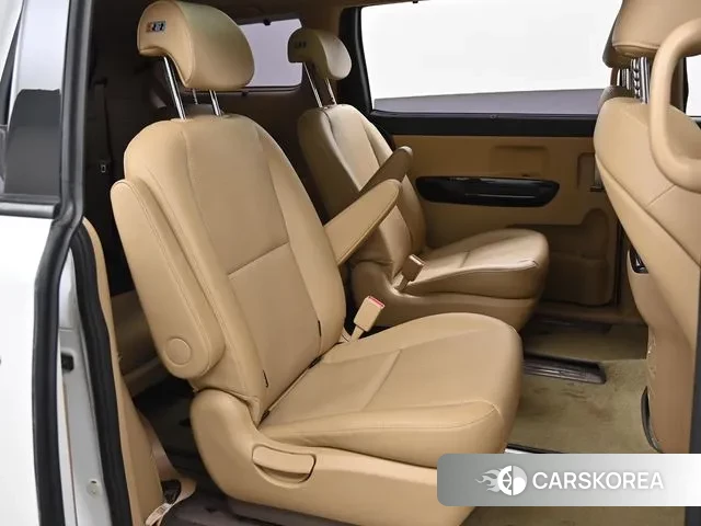 Kia The New Carnival 2018 Белый из Кореи, фото 3