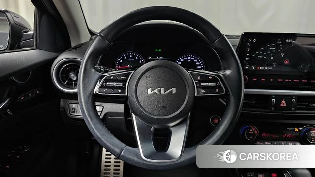 Kia The New K3 2nd generation 2022 Серый из Кореи, фото 3