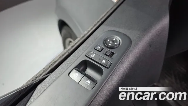 Hyundai Staria 2021 Серебряный из Кореи, фото 3