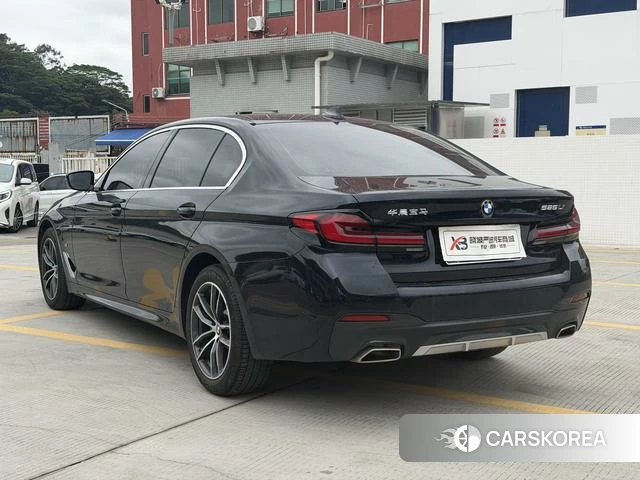 BMW 5 series 2021 Черный из Китая, фото 3