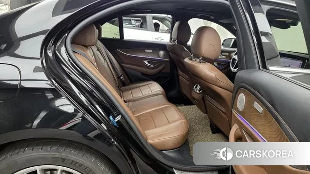 Mercedes-Benz E-Class W213 2020 Черный из Кореи, фото 3