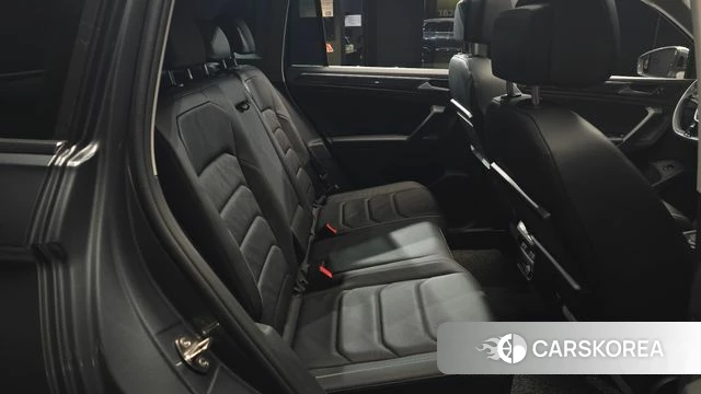 Volkswagen Tiguan second Generation 2020 Серый из Кореи, фото 3