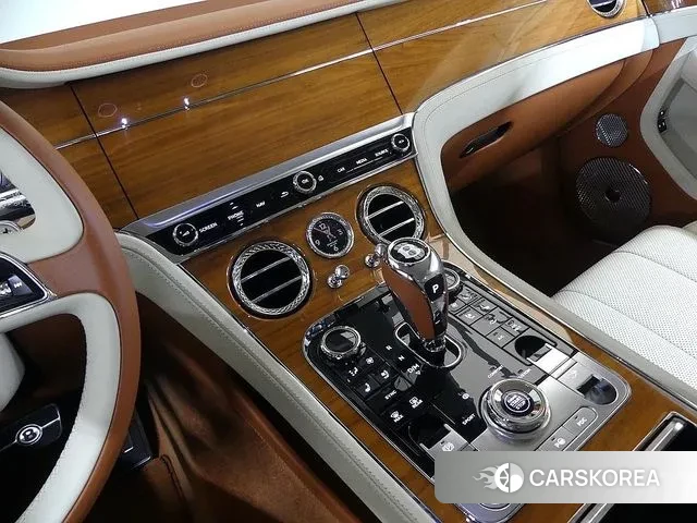 Bentley Continental GT 3rd Generation 2020 Белый из Кореи, фото 3