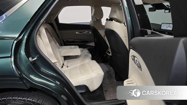 Genesis GV70 2022 Зеленый из Кореи, фото 3