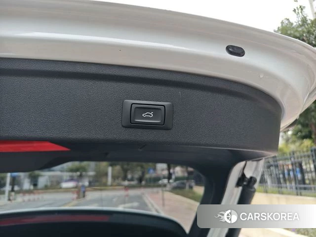 Audi A3 2021 Белый из Китая, фото 3