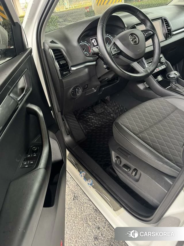Skoda Krok 2021 Белый из Китая, фото 3