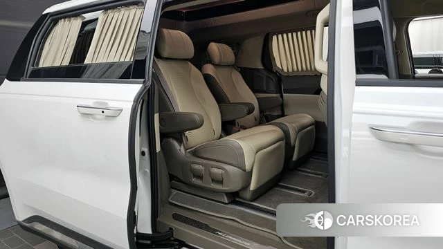 Kia Carnival 4th generation 2023 Белый из Кореи, фото 3