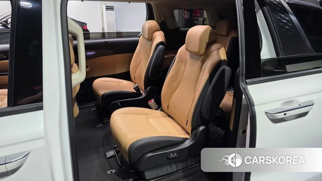 Kia Carnival 4th generation 2023 Белый из Кореи, фото 3