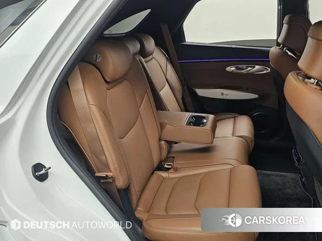Genesis GV70 2025 Белый из Кореи, фото 3