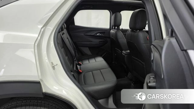 Chevrolet (GM Daewoo) Trailblazer 2022 Белый из Кореи, фото 3