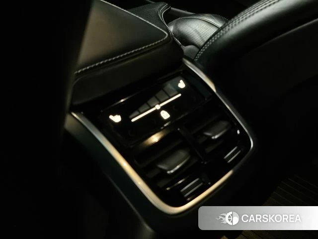 Volvo XC60 second Generation 2018 Черный из Кореи, фото 3