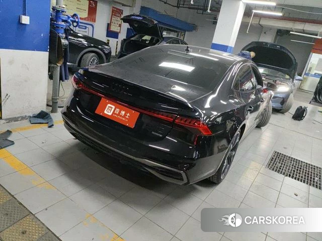 Audi A7L 2025 Черный из Китая, фото 3