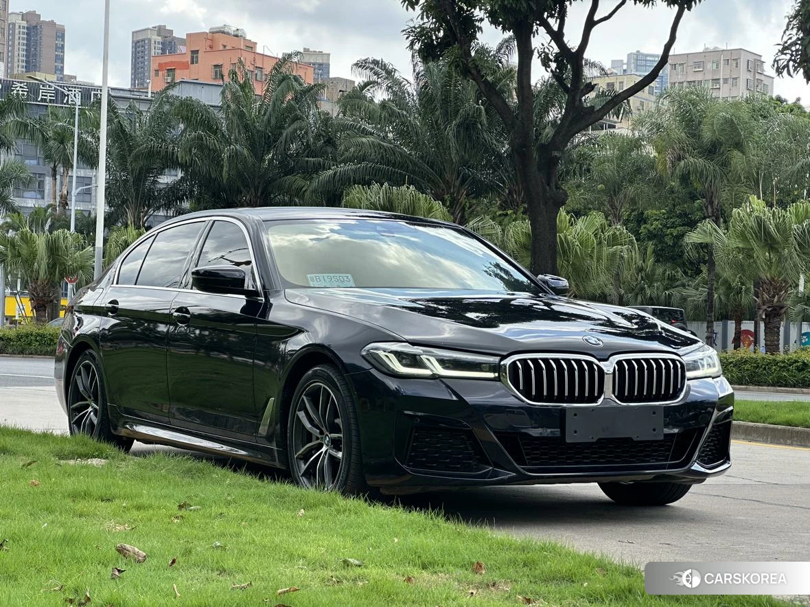 BMW 5 series PHEV 2021 Черный из Китая, фото 3