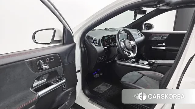 Mercedes-Benz GLA - Class H247 2020 Белый из Кореи, фото 3