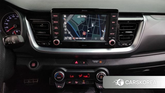 Kia Stonic 2018 Белый из Кореи, фото 3
