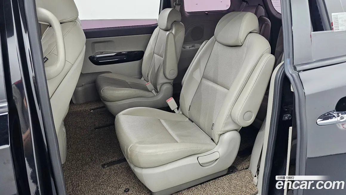 Kia The New Carnival 2018 Черный из Кореи, фото 3