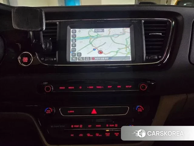 Kia The New Carnival 2018 Белый из Кореи, фото 3