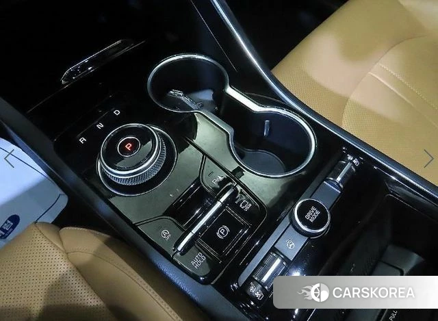 Kia K5 3rd generation 2022 Серебристо-серый из Кореи, фото 3