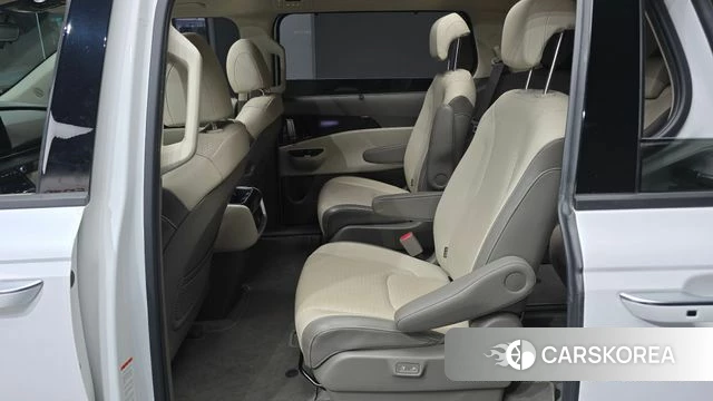 Kia Carnival 4th generation 2023 Белый из Кореи, фото 3