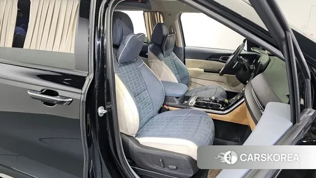 Kia Carnival 4th generation 2022 Черный из Кореи, фото 3