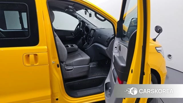Hyundai The New Grand Starex 2019 Желтый из Кореи, фото 3
