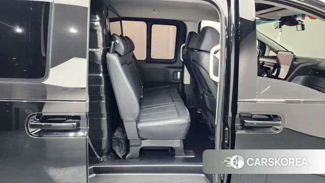 Hyundai Staria 2022 Черный из Кореи, фото 3