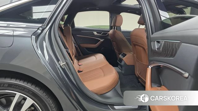 Audi A6 (C8) 2023 Серый из Кореи, фото 3