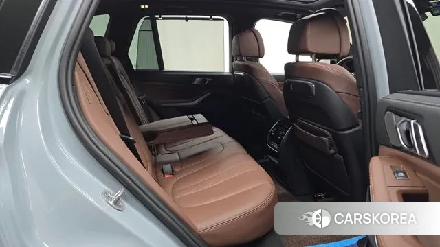 BMW X5 (G05) 2023 Серебристо-серый из Кореи, фото 3