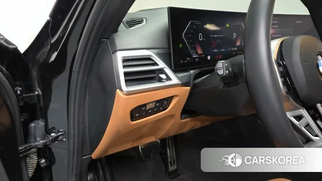 BMW 3 Series (G20) 2025 Черный из Кореи, фото 3