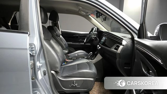 Ssangyong Beautiful Korando 2019 Серебристо-серый из Кореи, фото 3