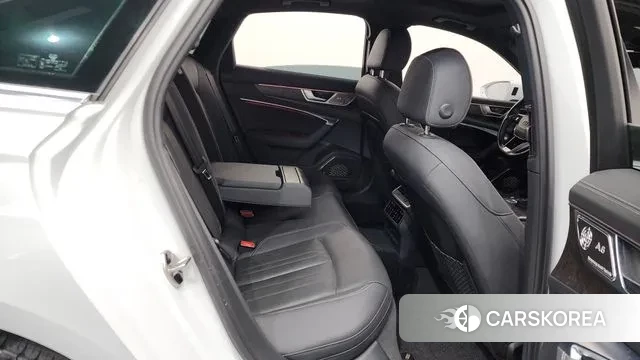 Audi A6 (C8) 2021 Белый из Кореи, фото 3