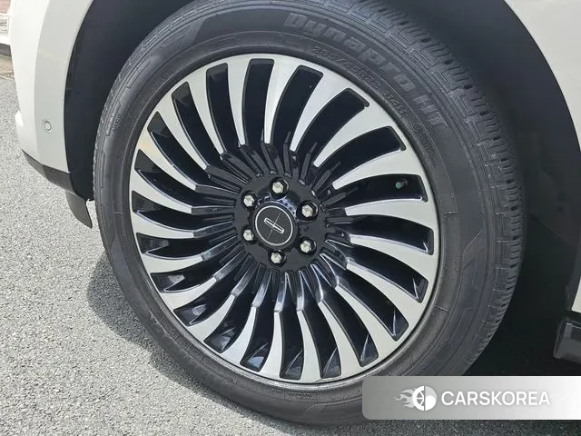 Lincoln Navigator 4th generation 2019 Белый из Кореи, фото 3