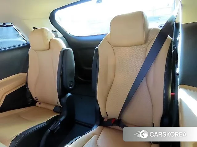 Kia Carnival 4th generation 2021 Серебряный из Кореи, фото 3