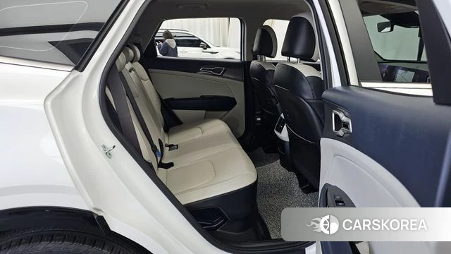 Kia Sportage 5th Generation Hybrid 2022 Белый из Кореи, фото 3