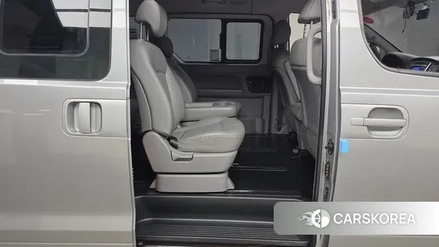 Hyundai The New Grand Starex 2020 Серебряный из Кореи, фото 3